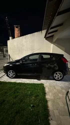 Ford Fiesta 1.6 16V Flex Aut. 5P 2014