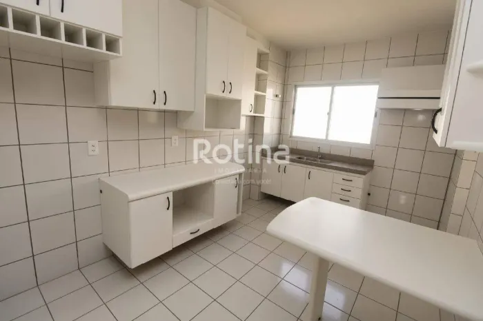 Apartamento 2 Quartos com 1 Vaga à Venda no Bairro Santa Mônica (Leste) Uberlândia/MG