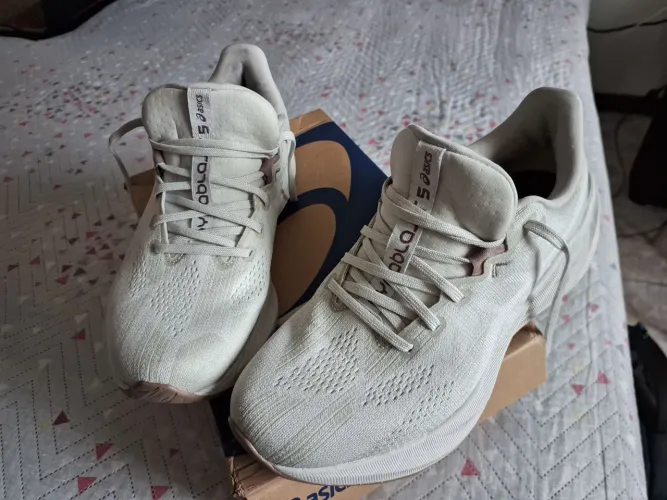 Asics Dynablast 5 bege - 39 br