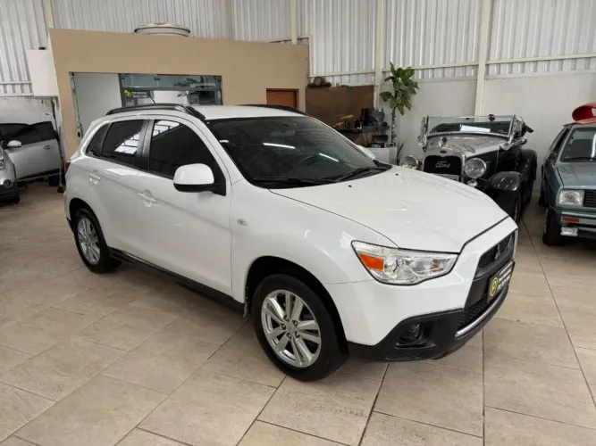 Mitsubishi ASX 2.0 16V 160cv Aut. 2011