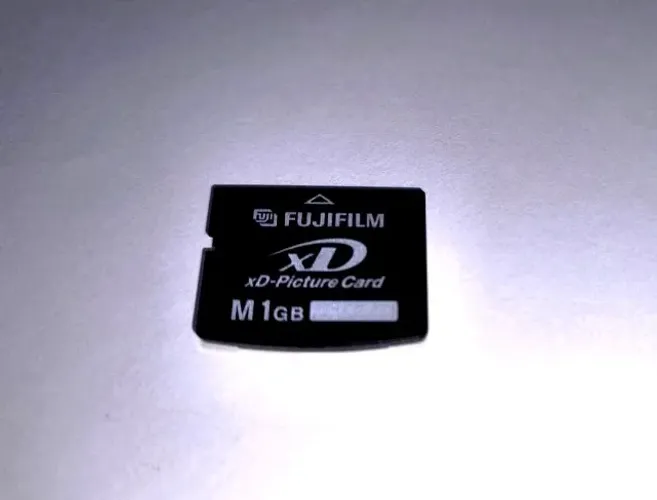 cartão de memória Fujifilm M 1GB