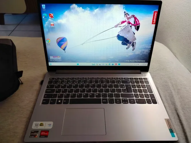 Notebook Lenovo 