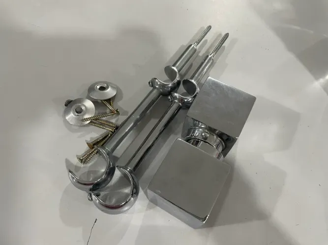 Suporte para Varão de Cortina com Ponteiro