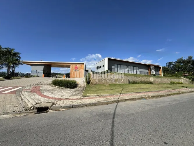 LOTE EM CONDOMÍNIO FECHADO - ITAJAÍ