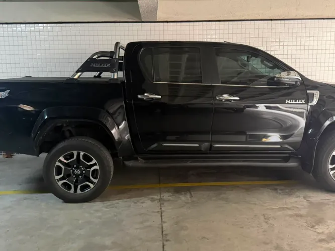 Toyota Hilux CD SRX 4X4 2.8 TDI 16V Diesel Aut. 2024