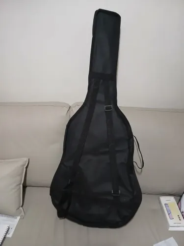 Capa para violão folk.