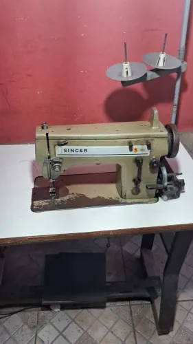 Máquina de costura industrial Singer U20
