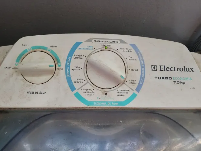 Máquina de Lavar Electrolux