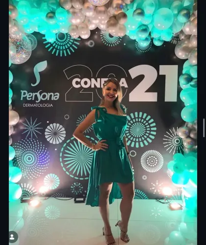 Vestido elegante verde, usado uma única vez!