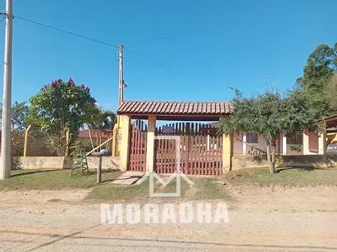 CHÁCARA À VENDA NO INTERIOR- SALTO DE PIRAPORA SP.  TRANQUILIDADE, CONFOR-TO E NATUREZA!