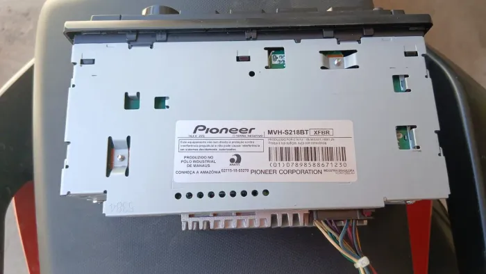 Toca CD Pioneer com bluetooth