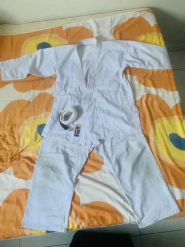 Quimono jiu-jitsu
