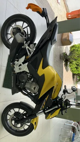 Moto para vender Twister 300f abs