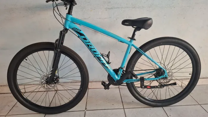 Bike nova só pegar e pedalar