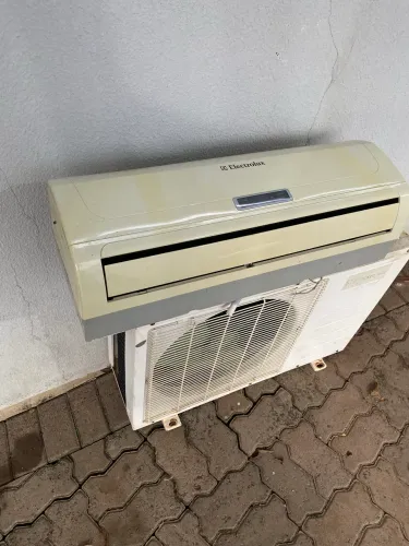 Ar condicionado electrolux quente e frio 