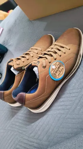 Sapatênis couro pegada n°39<br><br>R$: *150,00*