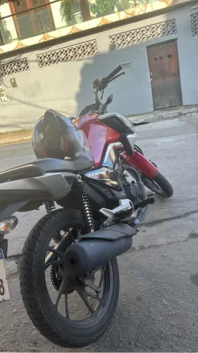 Vendo titan 160 manual único dono, toda original 