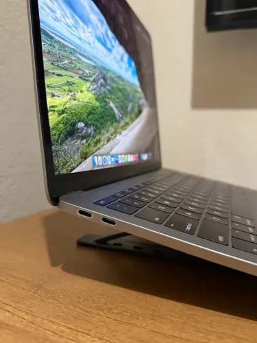 Macbook Pro 13 - 256GB