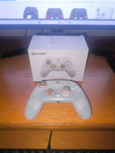 Controle Gamesir Cyclone 2