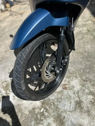 Honda bis