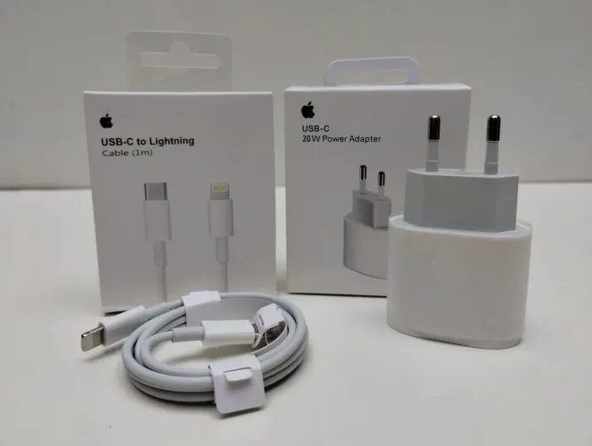 Carregador iPhone 20W + Cabo USB-C (NOVO)