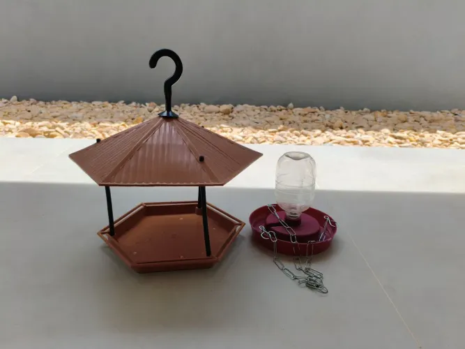 Comedouro e Bebedouro de Passaros