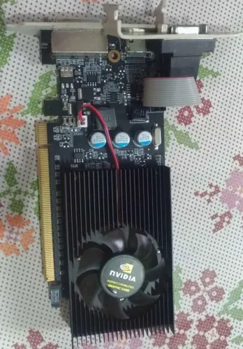 Placa de Video Geforce Gt 730 2gb 64bits defeito não vídeo não liga 