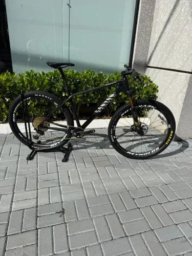 Bicicleta Canyon Exceed CF TAM: L semi nova
