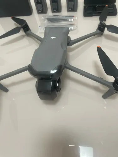 DJI Air 3S Fly More Combo + 3 Baterias - Aceito Troca por MTB