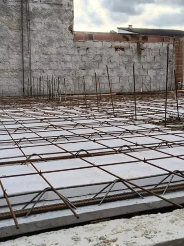 Lajes / Malhas de Ferro / Concreto Bombeado 