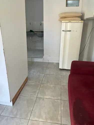 Alugo mobiliado