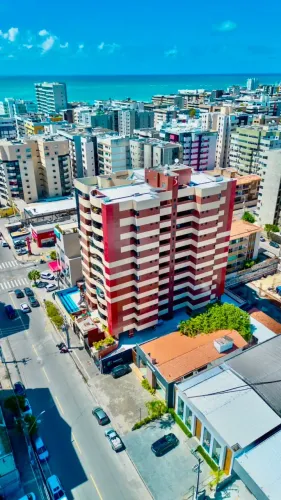 Edf. Classic para venda tem 145 metros quadrados com 3 suítes em Ponta Verde - Maceió - AL