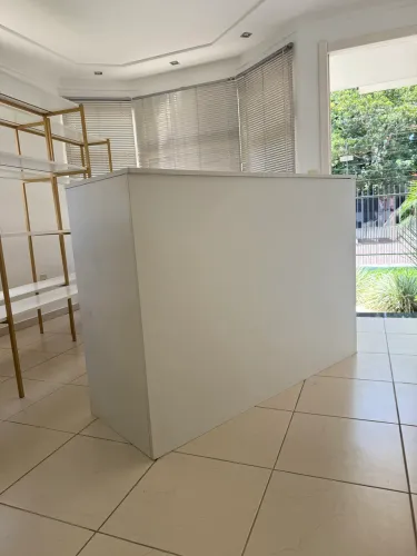 Balcão Caixa MDF e Ferro com Gaveta