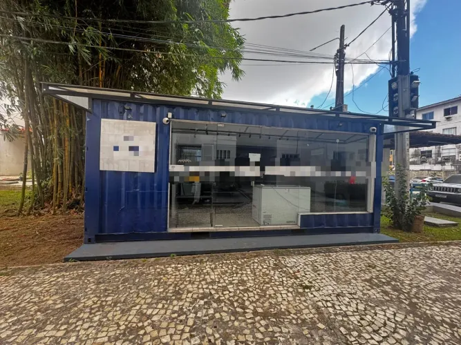 Container