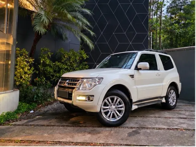 Mitsubishi Pajero HPE Full 3.2 4X4 T.i.dies.3p Aut. 2019