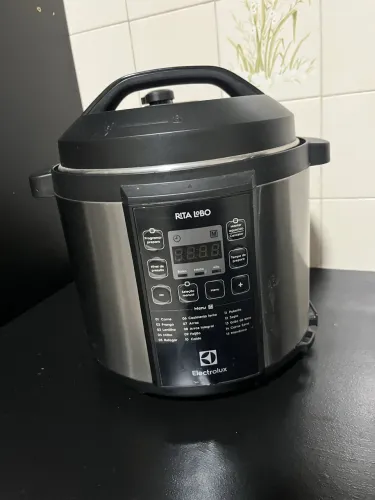 Panela de pressão elétrica Electrolux