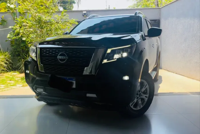 Nissan Frontier XE CD 4X4 2.3 Bi-TB Diesel Aut. 2024