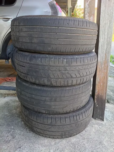 Pneus aro 15 195/65