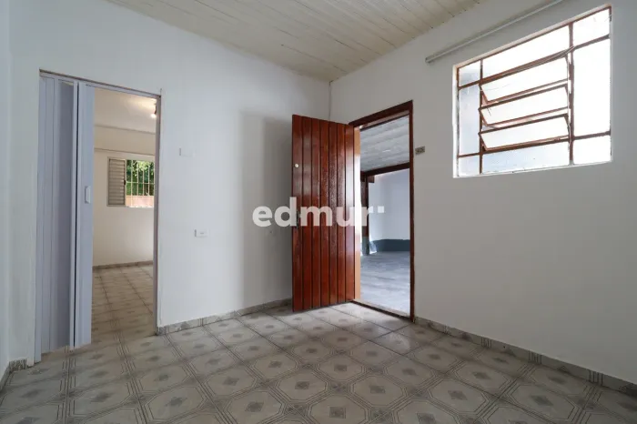 CASA para ALUGUEL com 40m² no bairro Vila Scarpelli com 1 quartos e 1 vagas. Santo André,