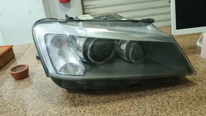 BMW x 3 farol ld original 