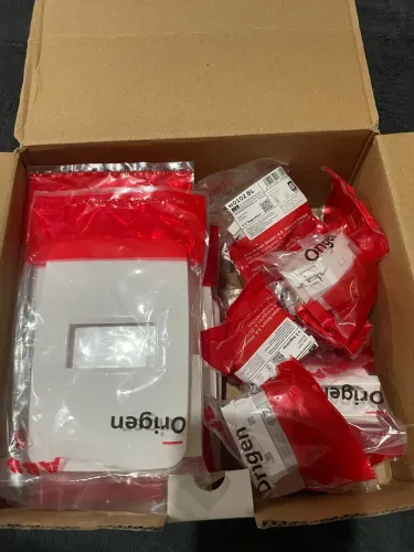Vendo placas módulos de tomada é interruptor retira na Sapopemba 