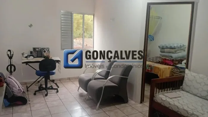 Sobrado Residencial com 2 Quartos, 1 Suíte e 2 Vagas em Batistini, SBC