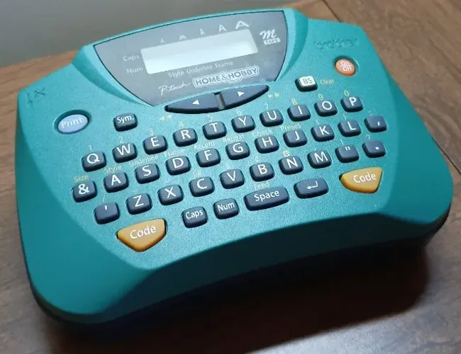 Rotuladora Brother P-Touch PT-65 (Home & Hobby) - Verde Claro