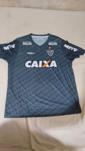 Camisa de treino/goleiro produzida Topper,tecido respirável,escudo clube bordado,cor verde