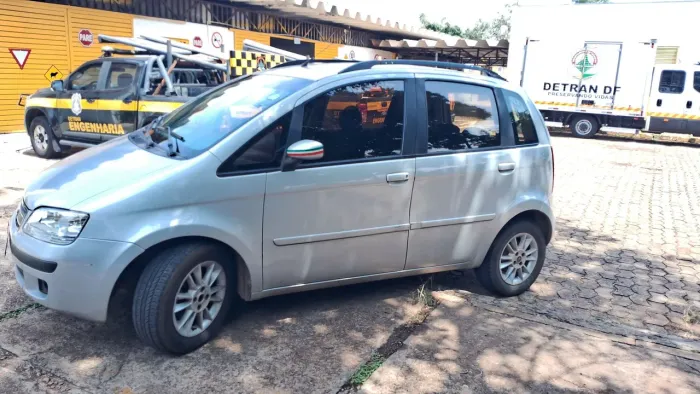 Fiat Idea ELX 1.8 MPI Flex 8V 5P 2010