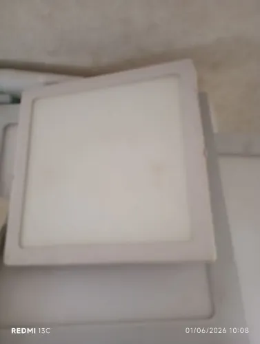 Tomadas e interruptores