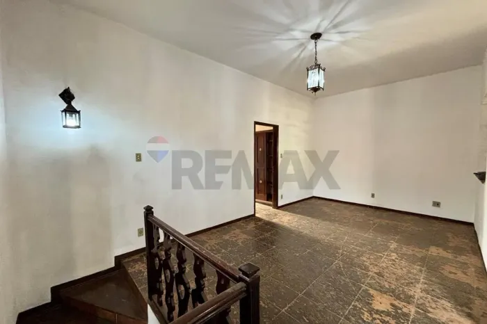 Casa Tradicional no Centro de Itapira, com 4 quartos (2 suítes) por apenas R$440,000