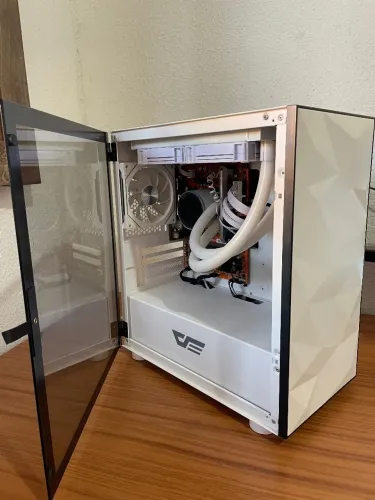 PC GAMER, VALOR NEGOCIÁVEL 
