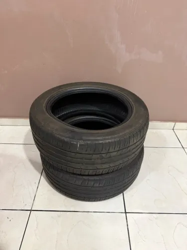 2 Pneus aro 15
