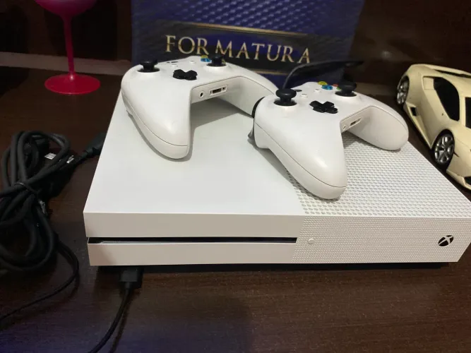 Xbox One S 1TB